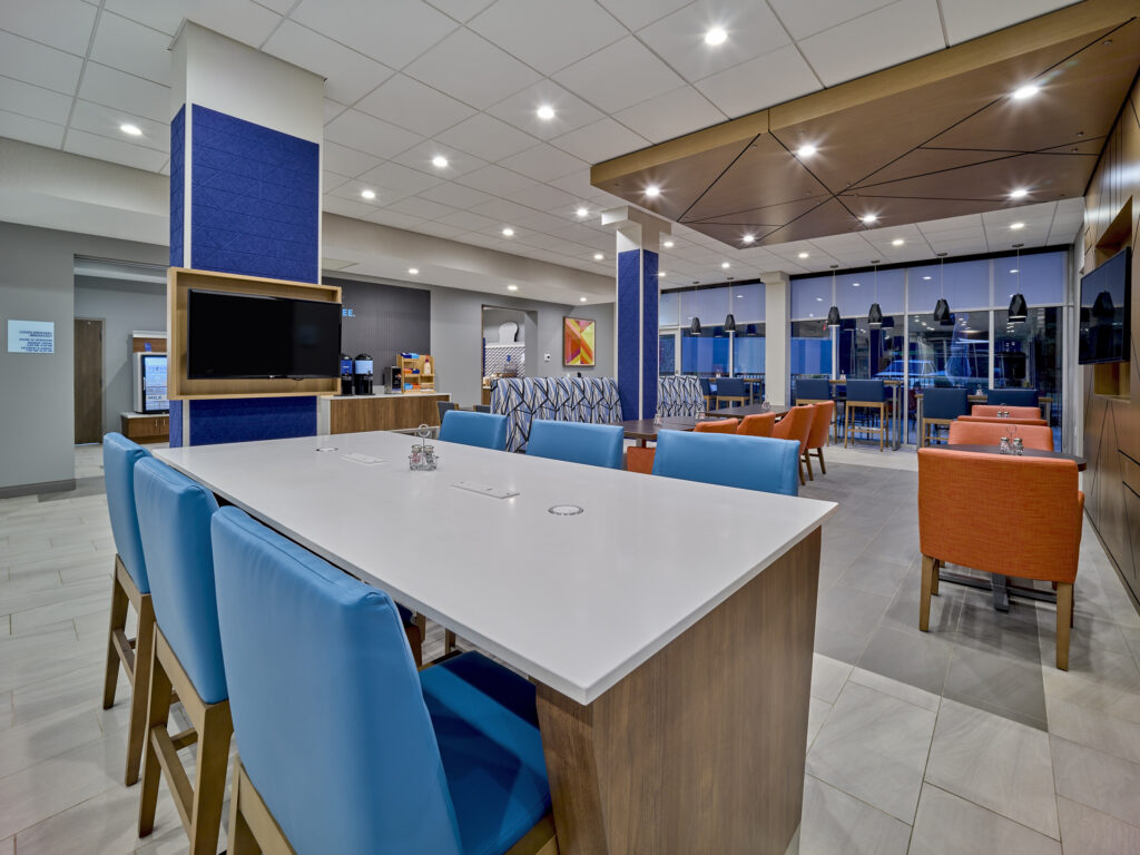 Holiday Inn Express Huntsville 4